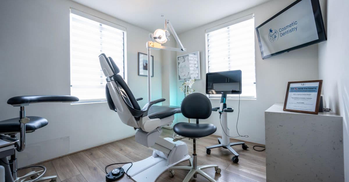 Dental Practices Face a Fiscal Squeeze Heading Into 2026