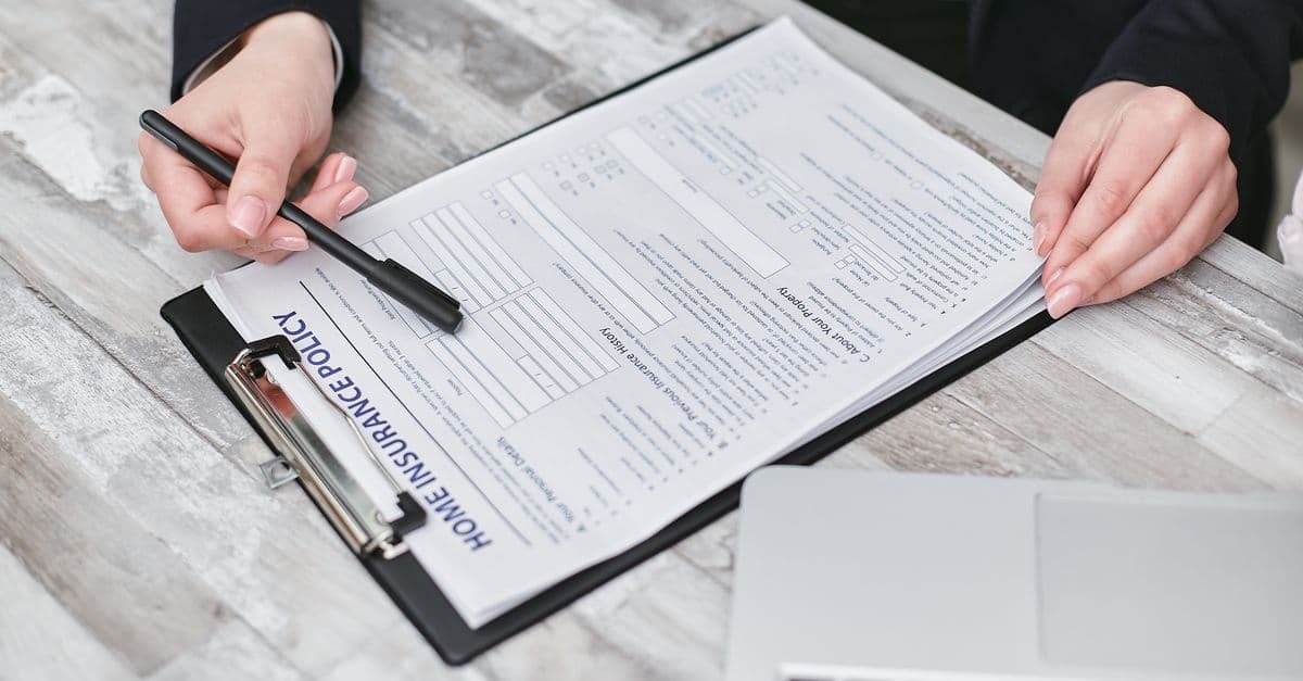 FTC Bans Fake Reviews: What Insurance Agents Need to Know for Real Trust