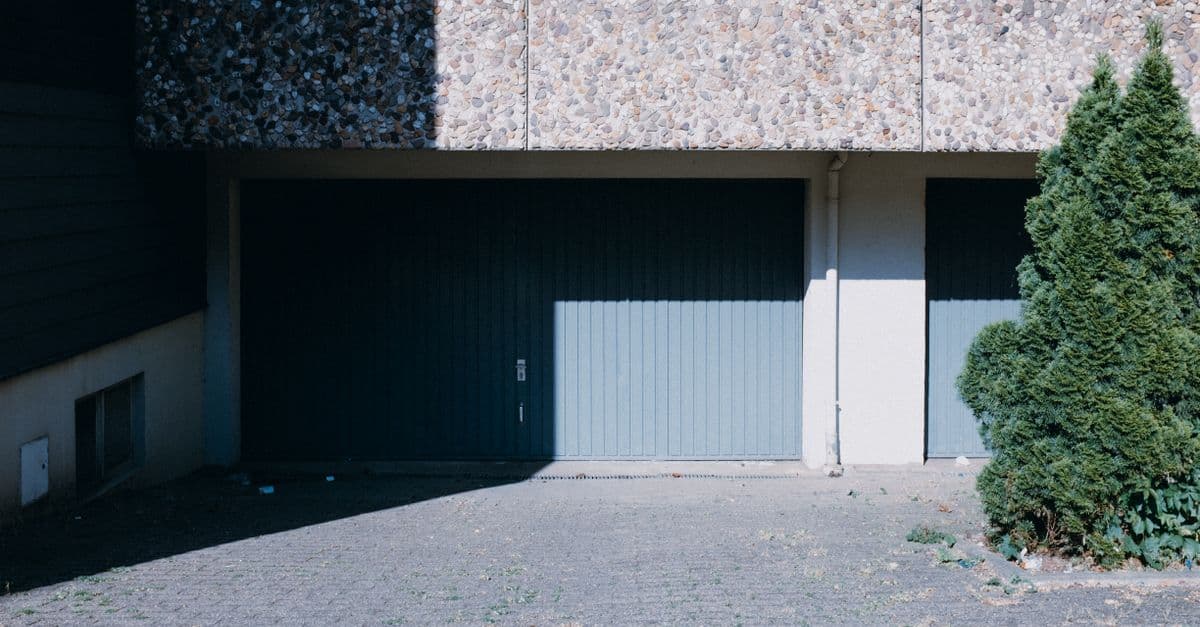 Garage Door Profit Margins: What the Data Actually Shows